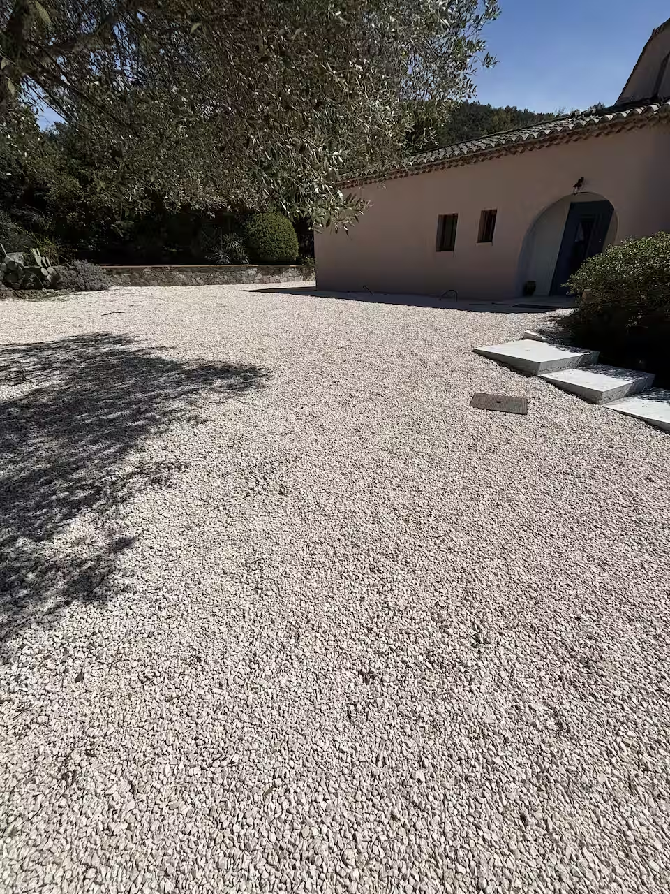 Exterior image 7