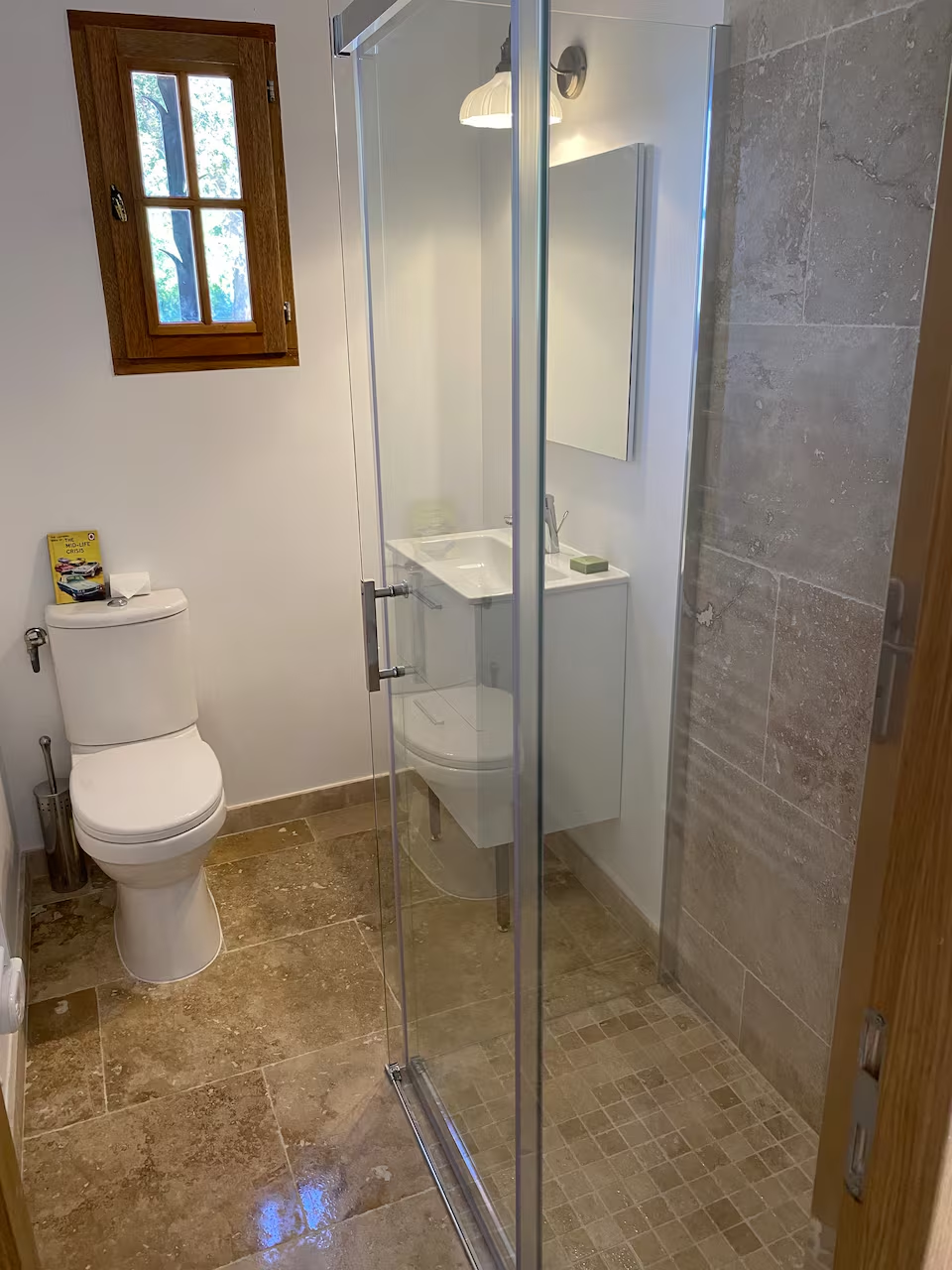Bathrooms image 2